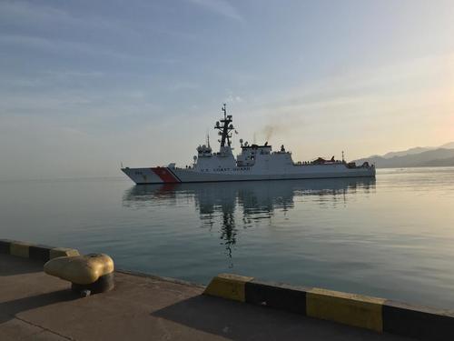 Корабль береговой охраны США зашел в Одесский морской порт 