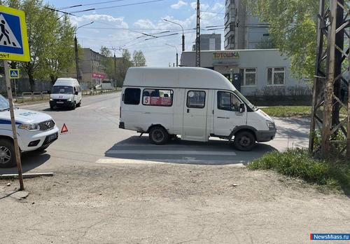 В Челябинской области маршрутка сбила школьницу на «зебре»