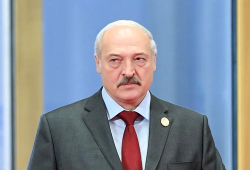 Лукашенко заявил, что Белоруссия настроена на диалог с Западом