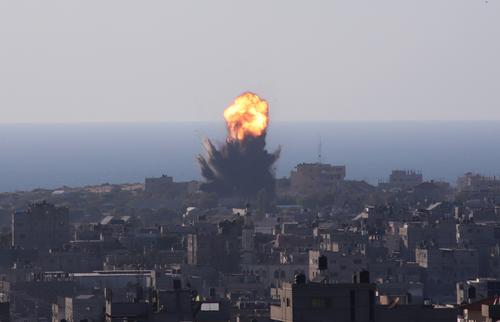Минздрав Палестины: в результате ударов по сектору Газа погибли 126 человек, среди них дети и женщины 