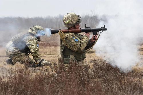«Джокер ДНР»: украинские военные уничтожили позиции ВСУ с «правосеками» в Донбассе 