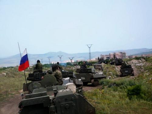 Москва заставила Азербайджан вывести войска с территории Армении