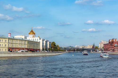 В Москве объявили «оранжевый» уровень погодной опасности на вторник из-за жары
