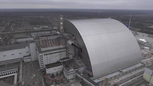Что происходит с радиоактивной лавой под реактором в Чернобыле