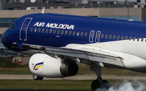 При посадке в аэропорту Домодедово повреждения получил самолет авиакомпании Air Moldova