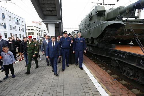 Более 12 тысяч краснодарцев посетили выставочный поезд Минобороны России
