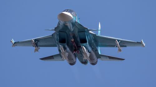 Бомбардировщики Су-34 разместят в Арктике