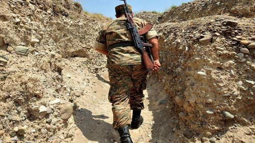 Азербайджанские военные открыли огонь по армянским солдатам, есть погибший