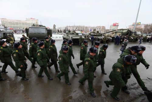 В Челябинской области военные зарабатывают больше, чем в среднем по России
