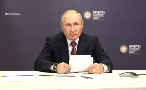 Путин сравнил «Северный поток – 2» с транзитом газа через Украину и Словакию