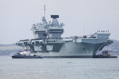 Avia.pro: ударная группа во главе с авианосцем HMS Queen Elizabeth начала «опасное движение» в сторону базы России в Сирии