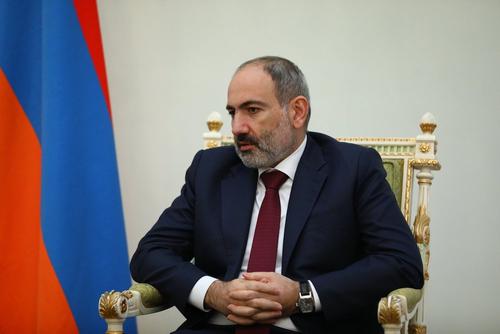 Пашинян считает, что «бог отвернулся от Армении»