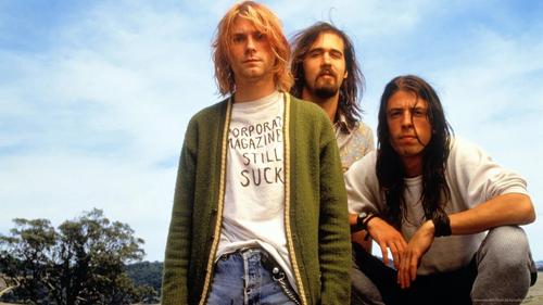 Участники группы Nirvana записали новую музыку 