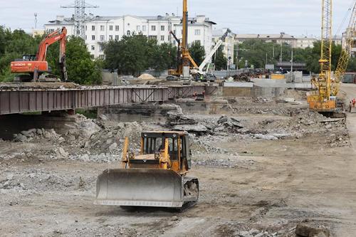 Мэрия Челябинска обещает открыть Ленинградский мост на четыре месяца раньше