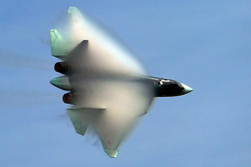 В 2021 году ВКС РФ получат еще два новейших Су-57 с двигателями от Су-35