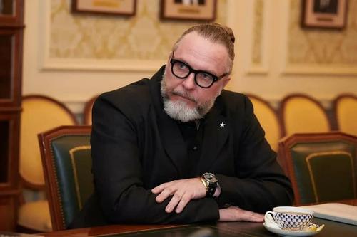 Юрий Грымов: о здравом смысле и о Бузовой в театре