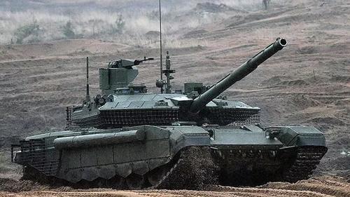 Российская Армия получит более 170 новых танков в этом году