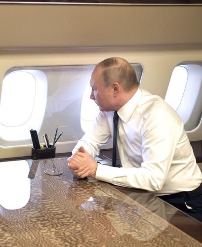 Путин вылетел в Швейцарию на встречу с Байденом