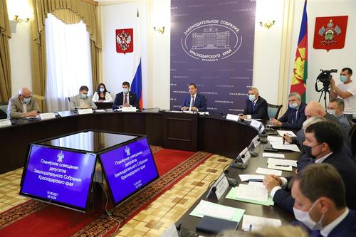 Депутаты ЗСК предложили, как улучшить миграционную ситуацию на Кубани