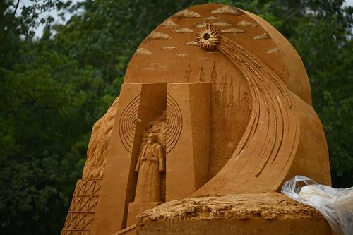 Сегодня в Челябинске откроется выставка песочной скульптуры