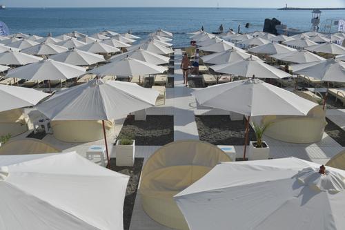 Губернатор Краснодарского края Кондратьев сообщил, что отели будут принимать только привитых туристов 