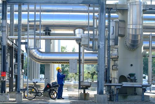 «Газпром» выжимает остатки своего газа из хранилищ Европы