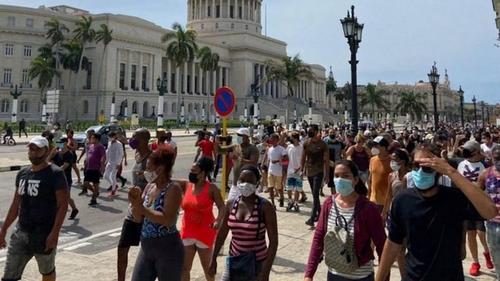 Для восстановления порядка на Кубе Компартия мобилизовала 