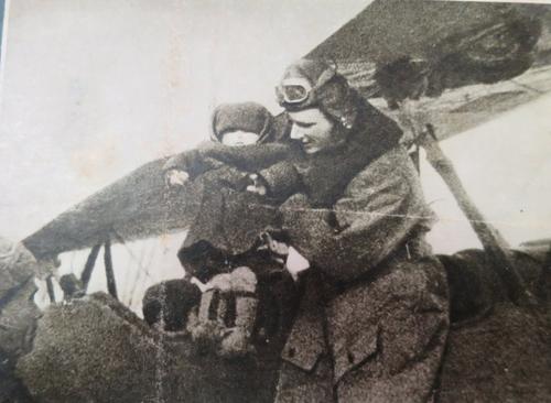 Сгорая заживо, лётчик Мамкин спасал детей от страшной участи – стать донорами фашистов