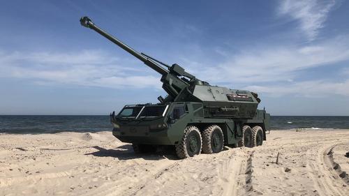 Чехия вооружит Украину артиллерийской установкой Dana-M2