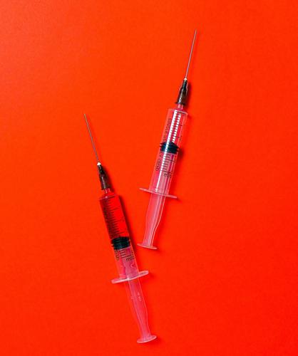 Минздрав РФ перечислил противопоказания к вакцинации 