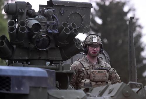 Виктор Баранец: НАТО может разместить ракеты на Украине, если она превратится в «полностью фашистскую» страну