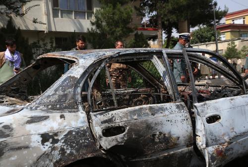 Возле дома и.о. министра обороны Афганистана в Кабуле взорвался заминированный автомобиль