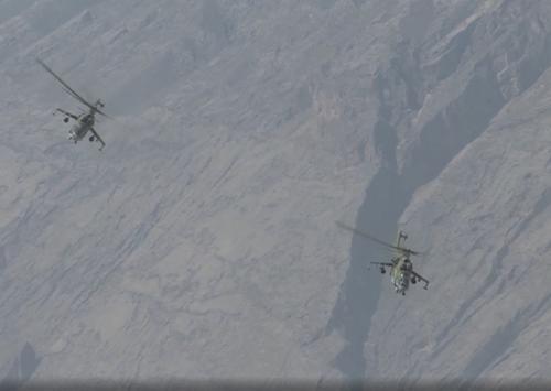  В Таджикистане близ афганской границы идут учения, в которых задействована российская ударная авиация