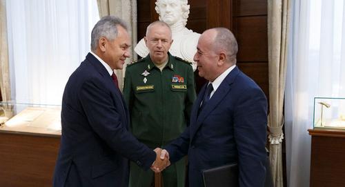 Министры обороны России и Армении договорились об усилении сотрудничества в военной области
