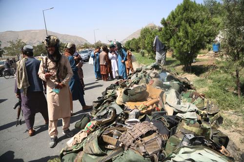 Руководство «Талибана» запретило бойцам появляться в пустых зданиях посольств
