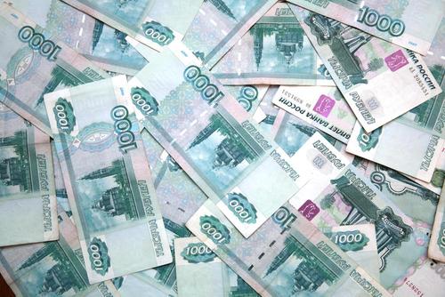 В России осенью разыграют по 100 тысяч рублей среди привитых от COVID-19