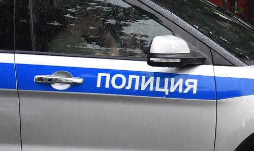 В Петербурге машина сбила двух женщин у трамвайной остановки