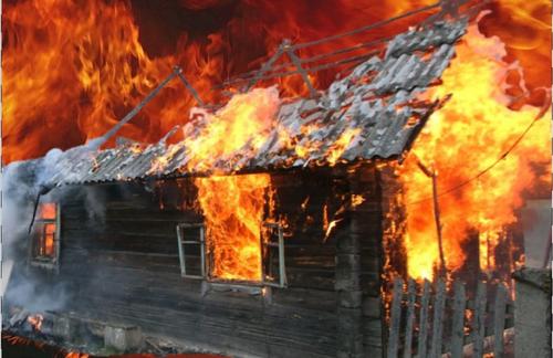 В Поволжье во время предвыборного праздника сгорели жилые дома