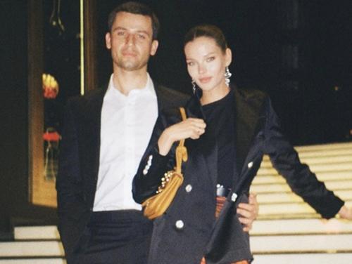 Алеся Кафельникова опубликовала новую фотографию с мужем 