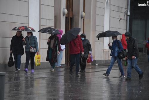 Синоптик Позднякова предупредила москвичей о похолодании до плюс 14 градусов на выходных
