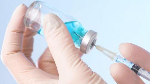 Министр здравоохранения Латвии Павлютс считает, что неправильная вакцина для подростков просто ошибка