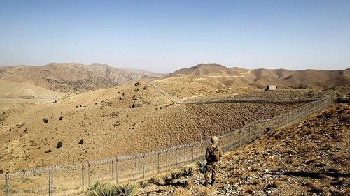 Туркменистан отгораживается от Афганистана бетонной стеной