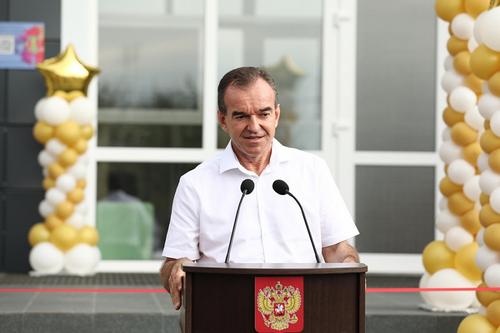 Губернатор Кубани принял участие в торжественном открытии корпуса школы в Кореновске