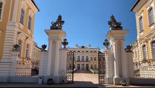 Рундальский дворец: тайны латвийского Версаля