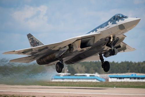 EurAsian Times: «смертоносный дуэт» российского Су-57 и дрона «Охотник» станет «настоящим ночным кошмаром» для самолетов США