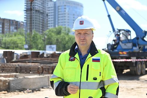 Андрей Бочкарёв: В Москве до конца года построят четыре здания поликлиник