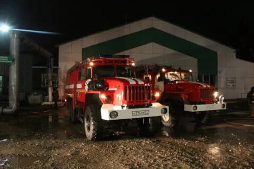 В Хабаровске из горящего барака эвакуировали более 15 человек