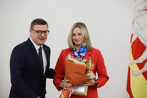 Паралимпийцев из Челябинской области наградили денежными сертификатами