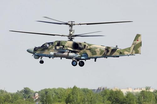 Ресурс Avia.pro: российский боевой вертолет Ка-52 «Аллигатор» пролетел над позициями военных США на севере Сирии