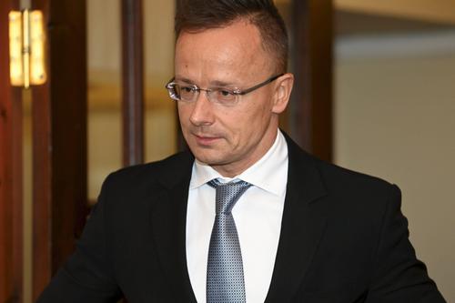 Глава МИД Венгрии Сийярто дал понять Киеву, что никто не может вмешиваться в решения страны в сфере энергетики